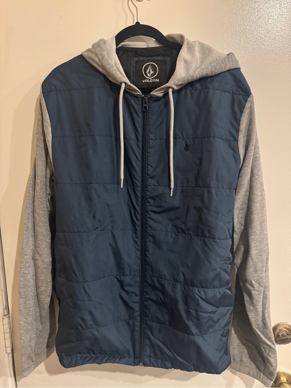 Volcom Men's Navy Quilted Puffer Jacket with Gray Sleeves & Hood